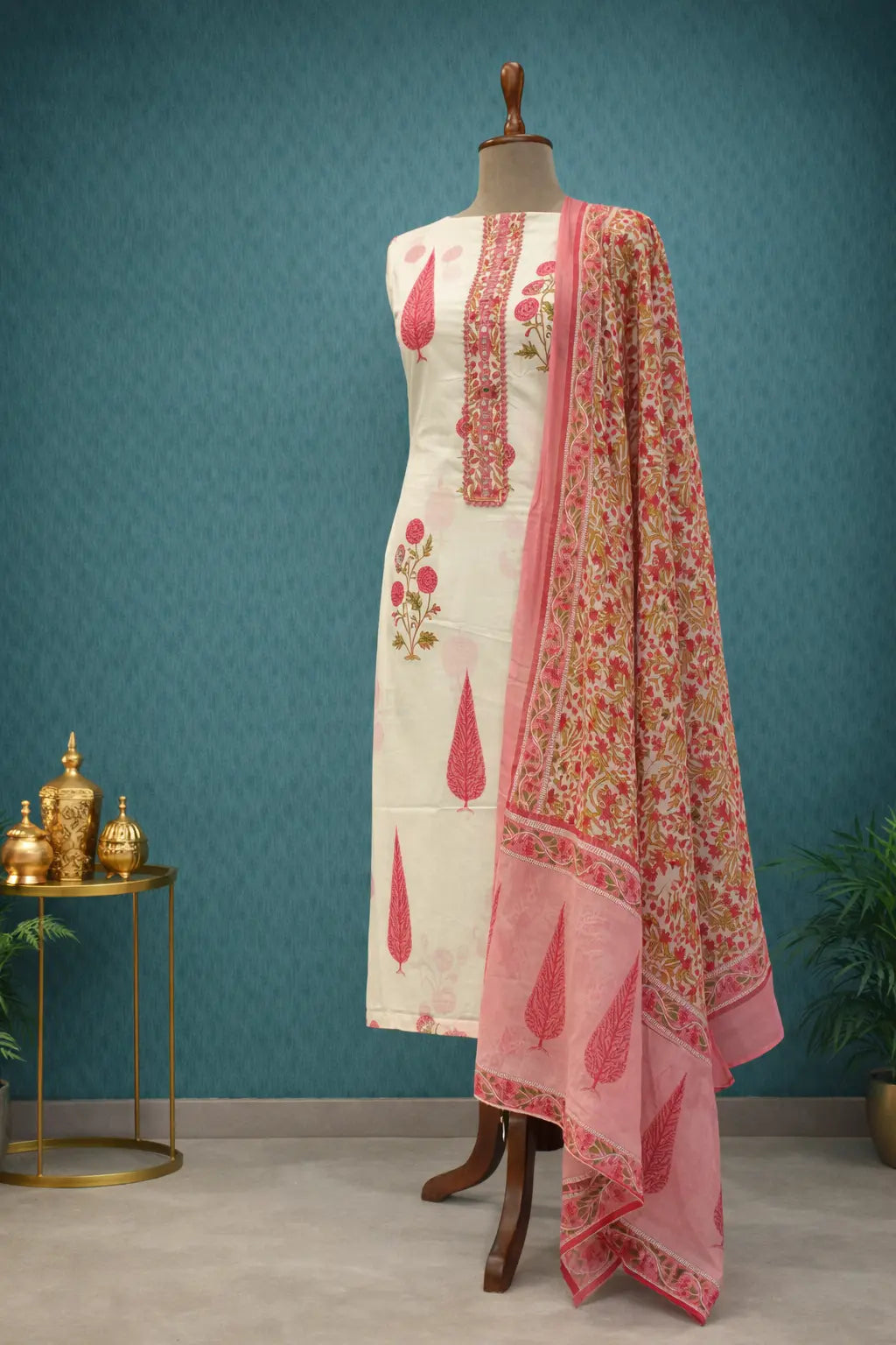 Cream pink embroidered ethnic suit set with Designer Dupatta.